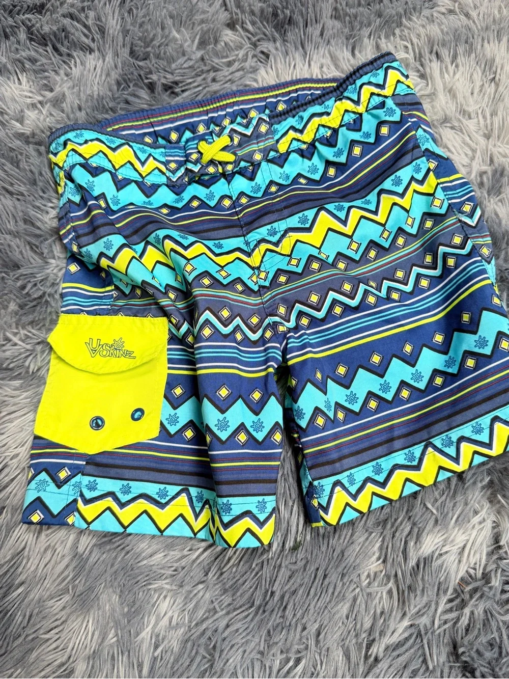 UV Skinz Bright swim rash guard & swim trunks 4T boys coord-sets matching